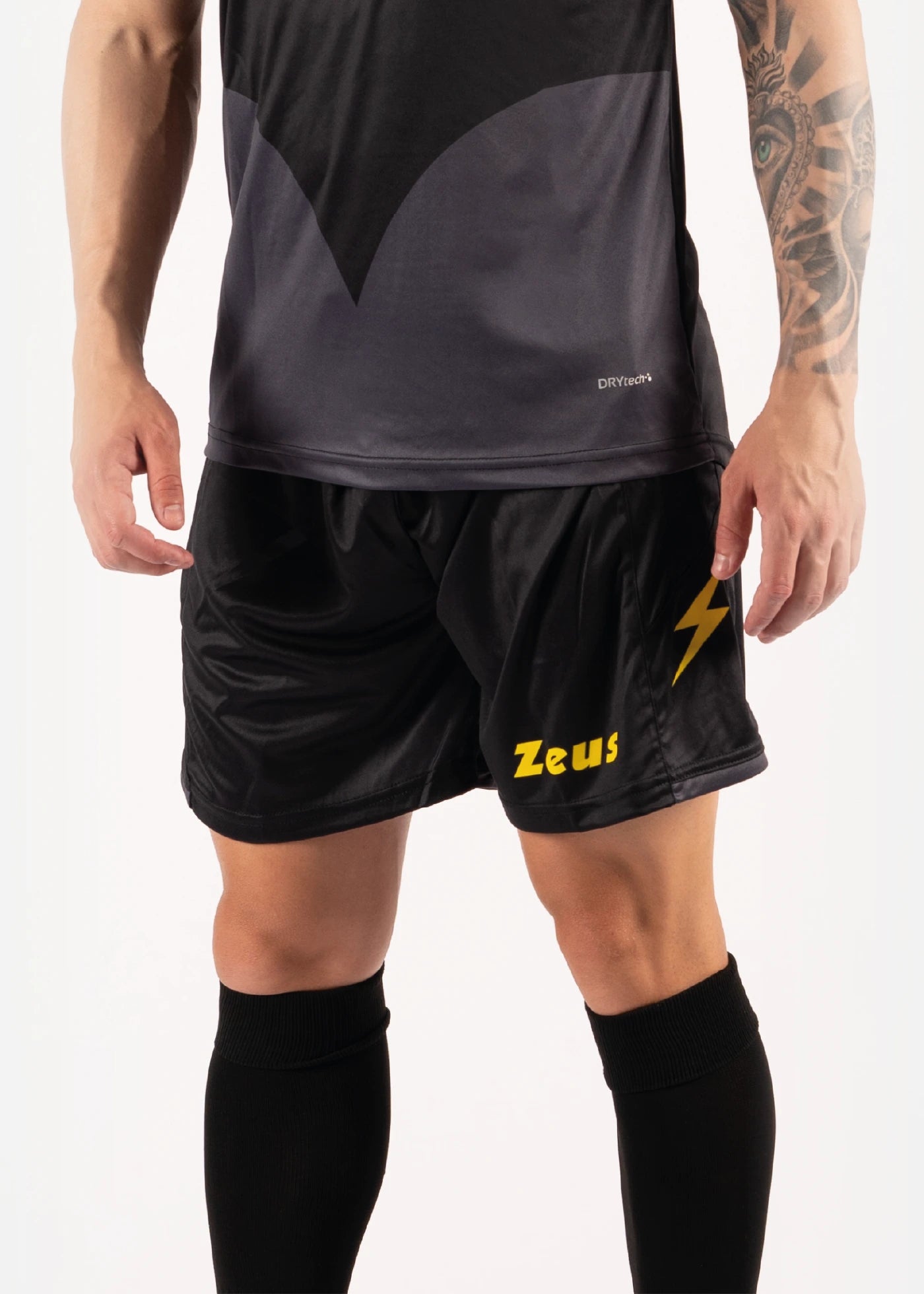 KIT HERO BATMAN  ZEUS SPORT NEW COMPLETINO