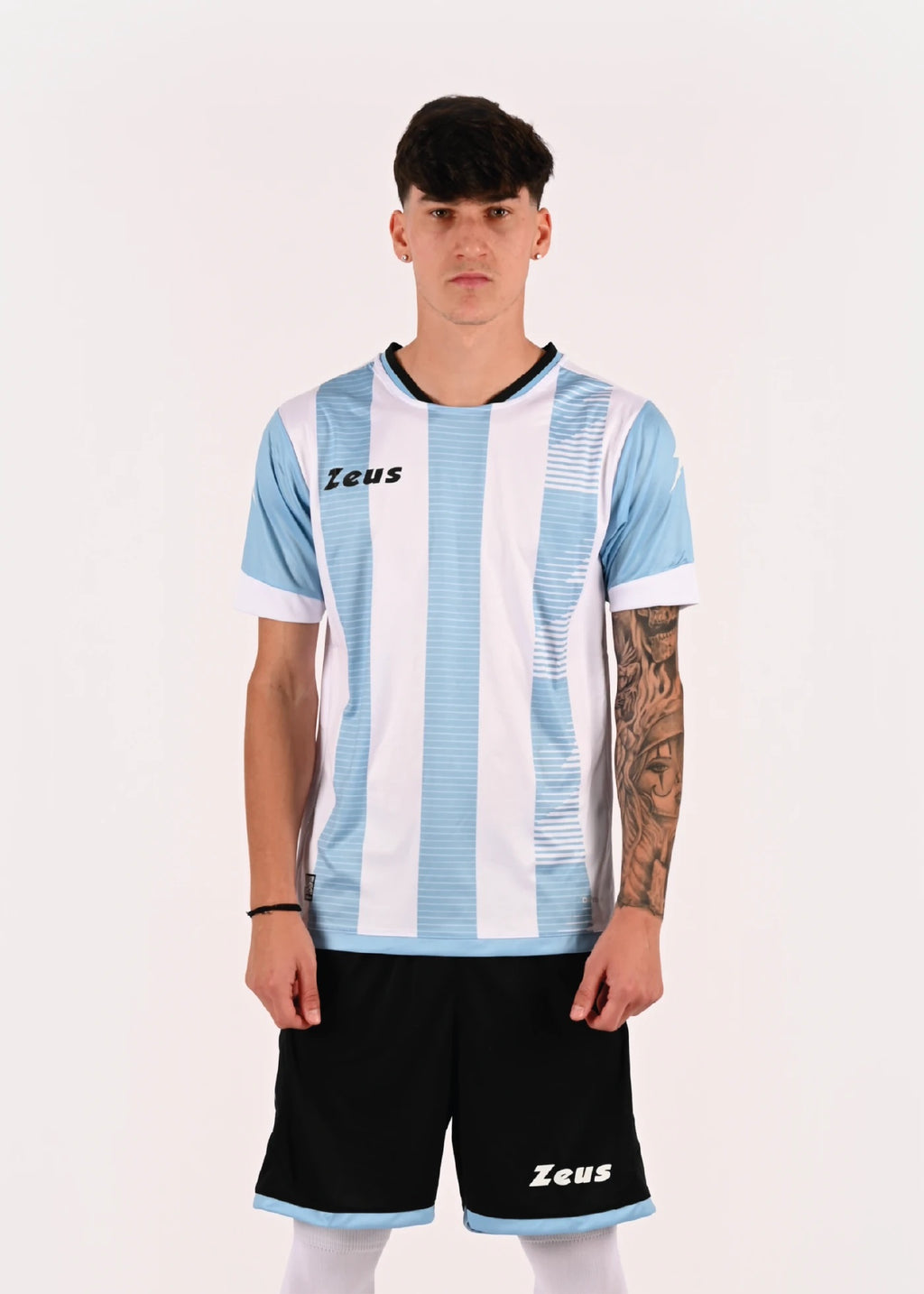 KIT MUNDIAL  ARGENTINA   ZEUS COMPLETI CALCIO
