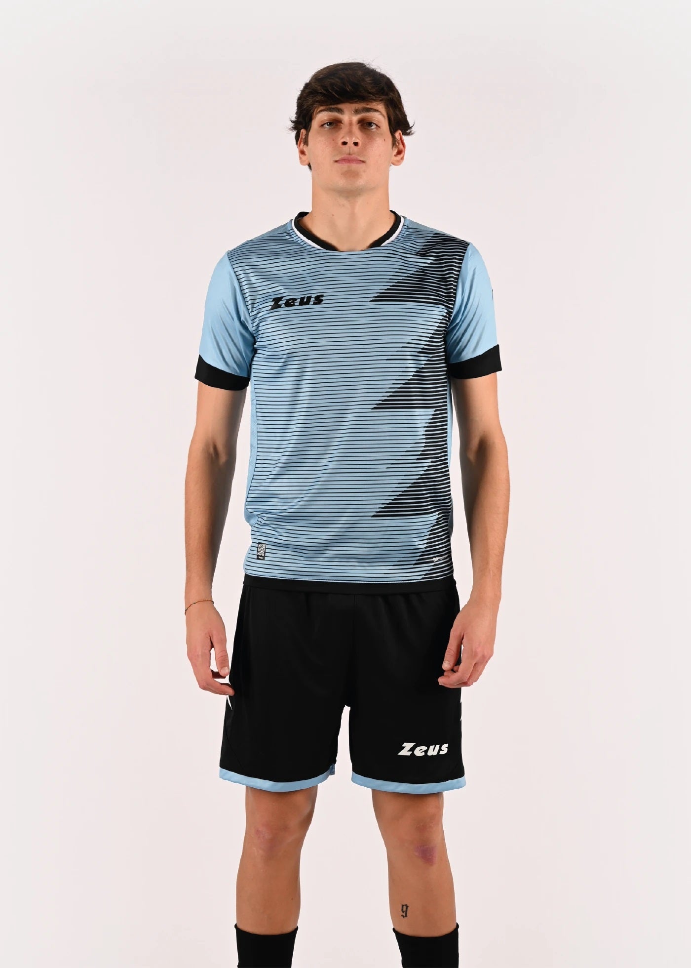 KIT MUNDIAL  URUGUAY  ZEUS COMPLETI CALCIO