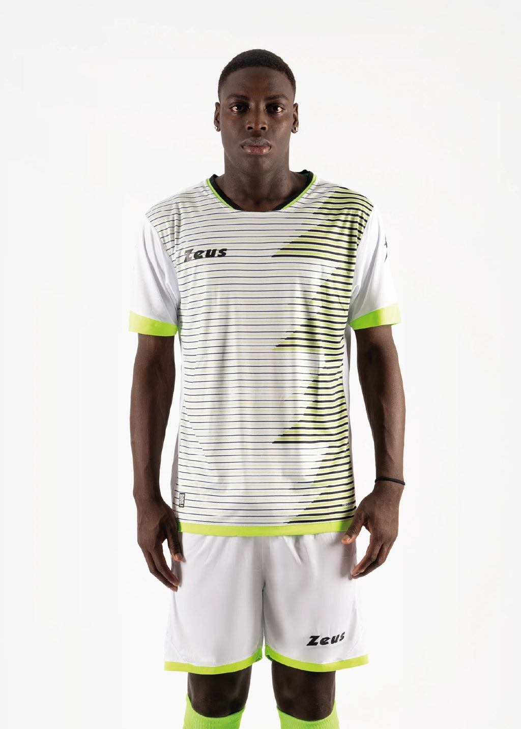 KIT MUNDIAL  NIGERIA ZEUS COMPLETI CALCIO