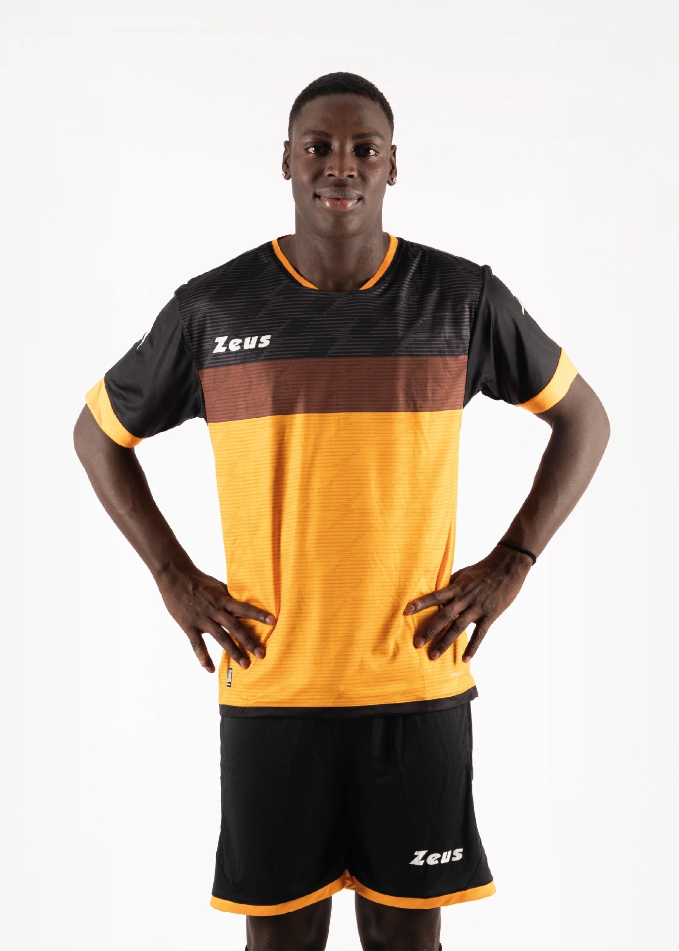 KIT ICON  ZEUS SPORT NEW COMPLETINO CALCIO  AMBRA NERO