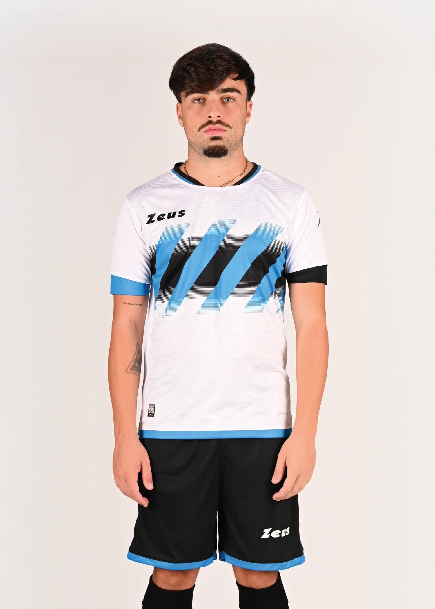 KIT ICON  ZEUS SPORT NEW COMPLETINO CALCIO MODELLO  INTER